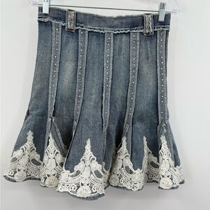 Michel Women's Flared Panel Denim Lace Skirt Size Small Y2K Vintage
